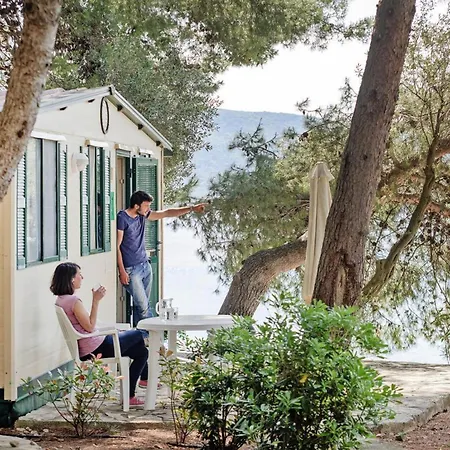 Mobile Homes In Camp Kovacine, Cres, With Long Pebble