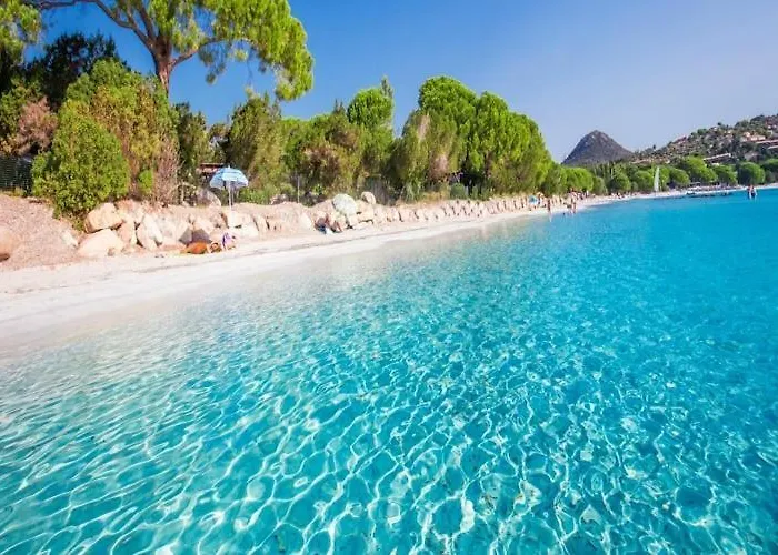 Mobile Homes In Camp Kovacine, Cres, With Long Pebble