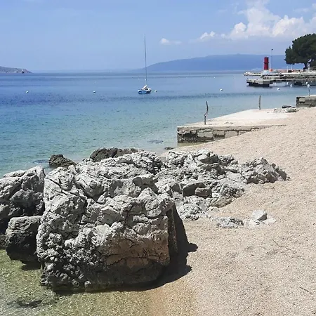 Сasa de vacaciones Mobile Homes In Camp Kovacine, Cres, With Long Pebble *