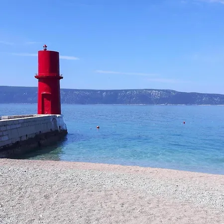 Mobile Homes In Camp Kovacine, Cres, With Long Pebble Holiday home *
